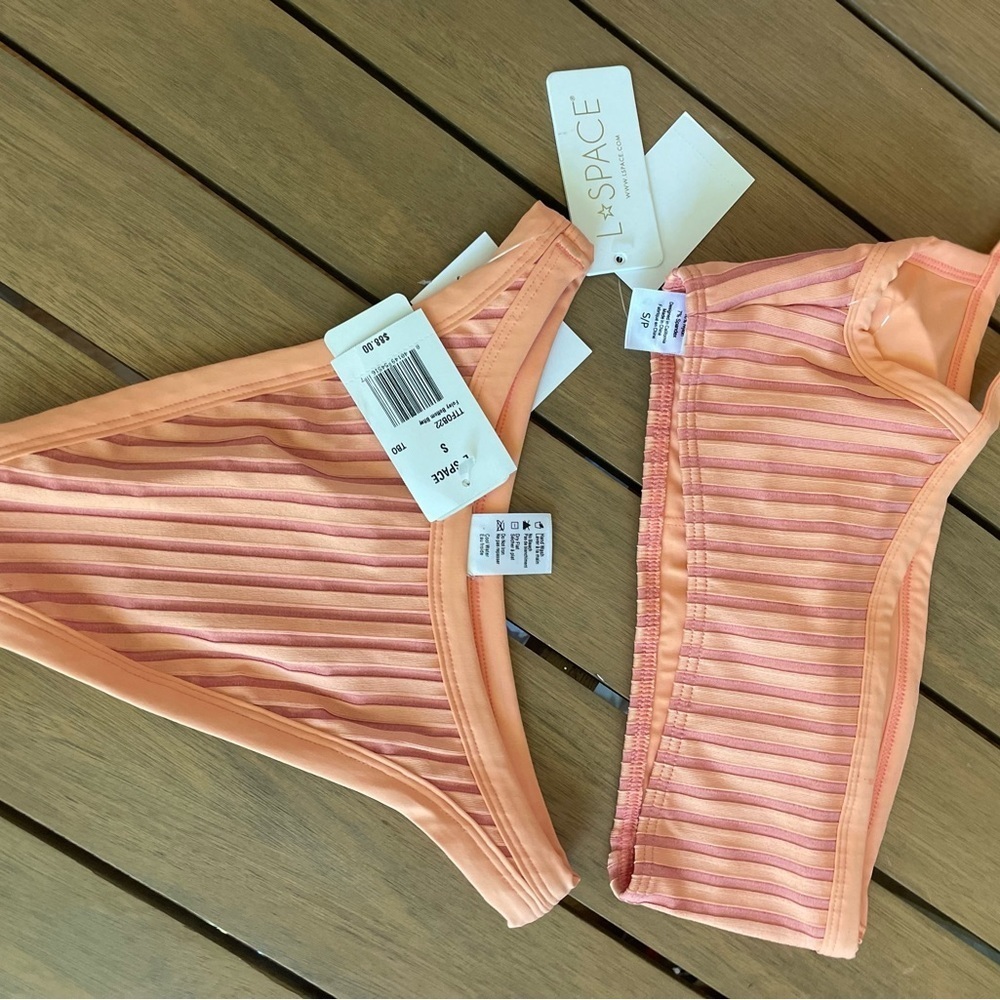 L*Space Foley Bikini‎ Bottom in Tangy-Bougainvillea axel top set - Picture 7 of 9